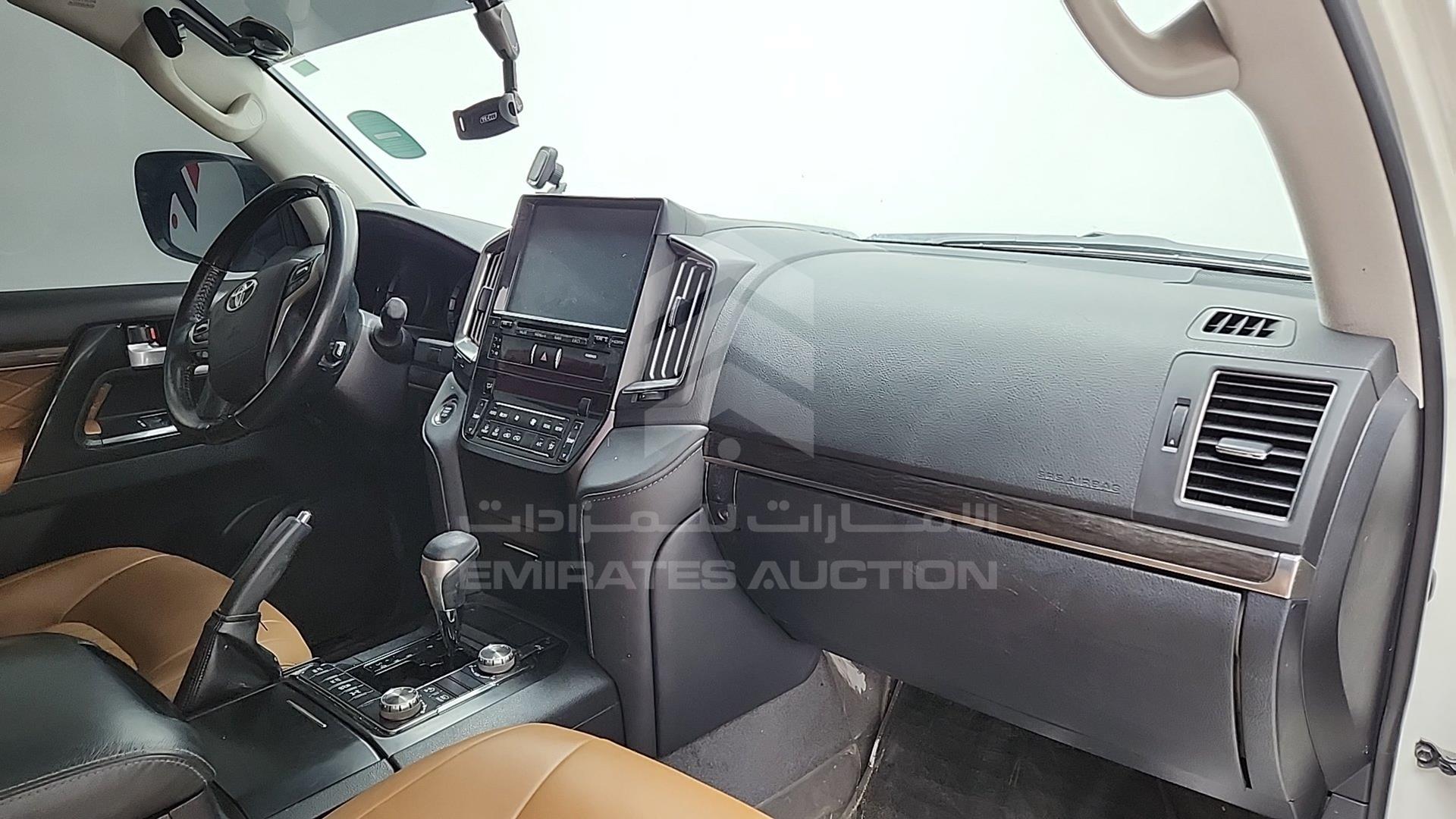 2021 TOYOTA LAND CRUISER VIN: JTMHX01J2M4226139