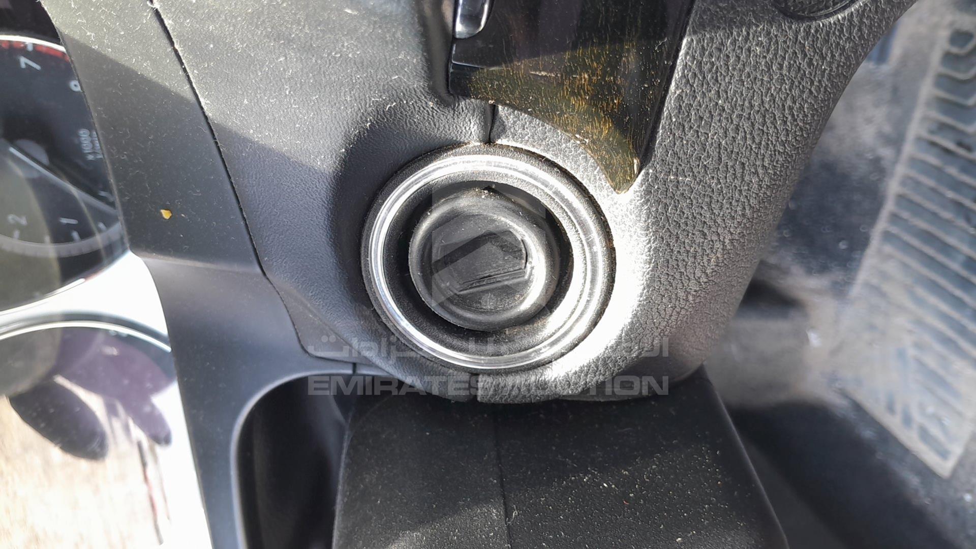2013 MERCEDES E 350 VIN: WDDKJ5KB1DF204283