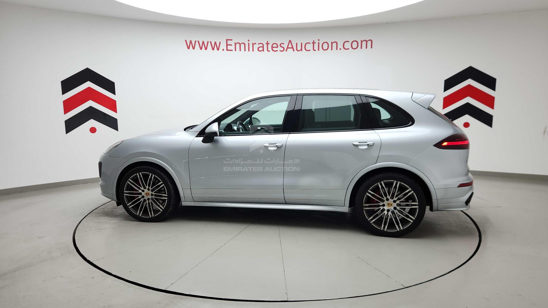 2016 PORSCHE CAYENNE VIN: WP1ZZZ92ZGLA72836