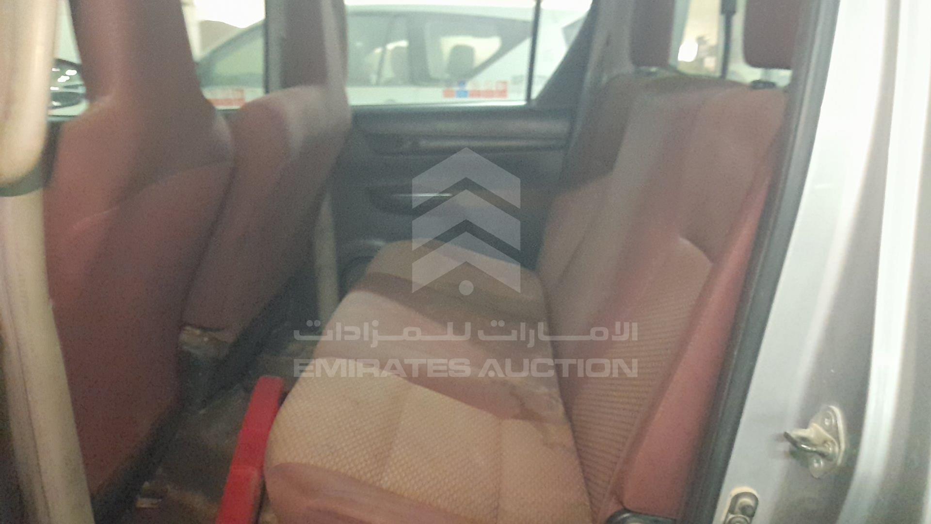2017 TOYOTA HILUX VIN: MR0DX8CD1H0400317
