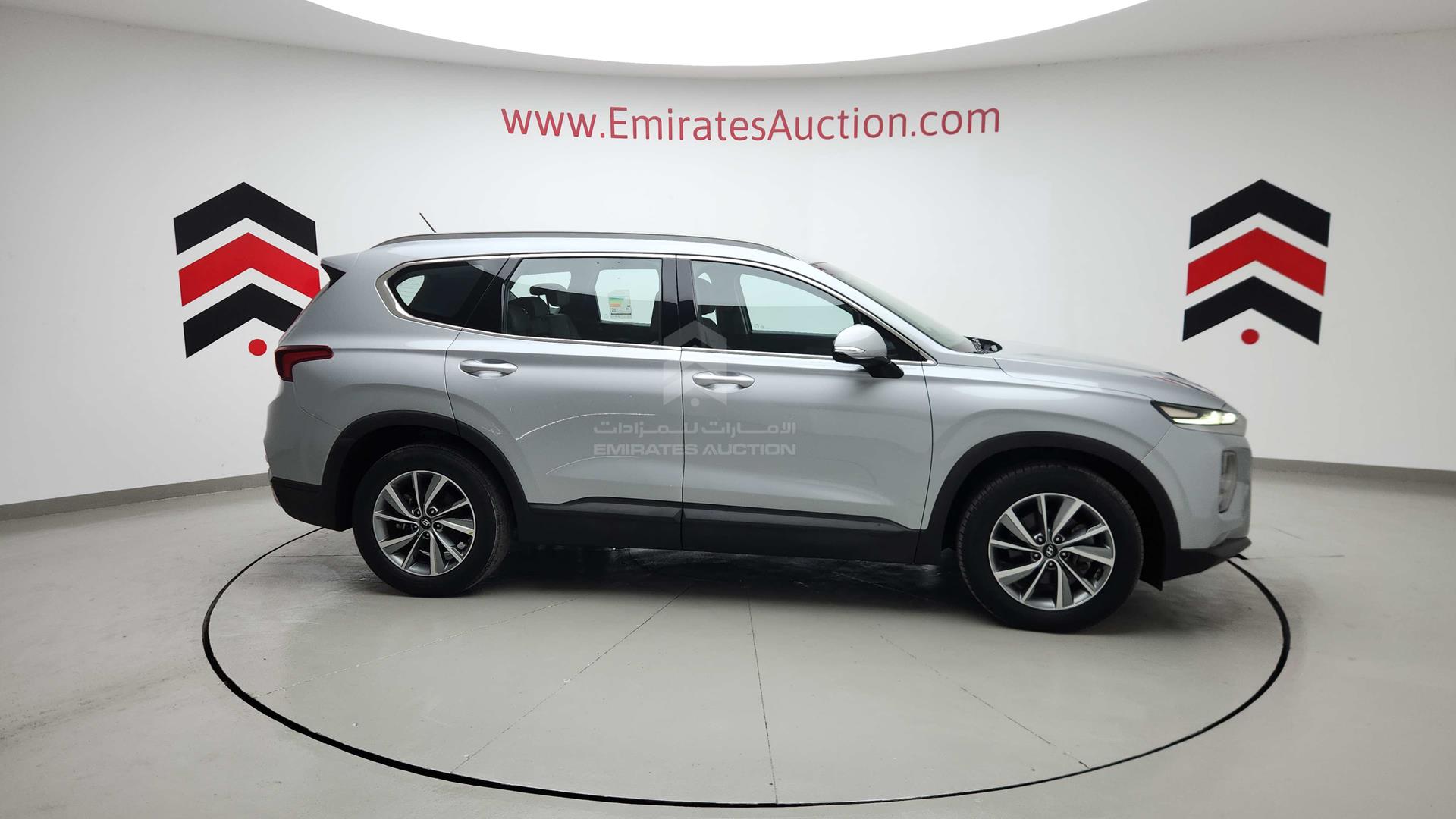 2019 HYUNDAI SANTA FE VIN: KMHS281D3KU077908