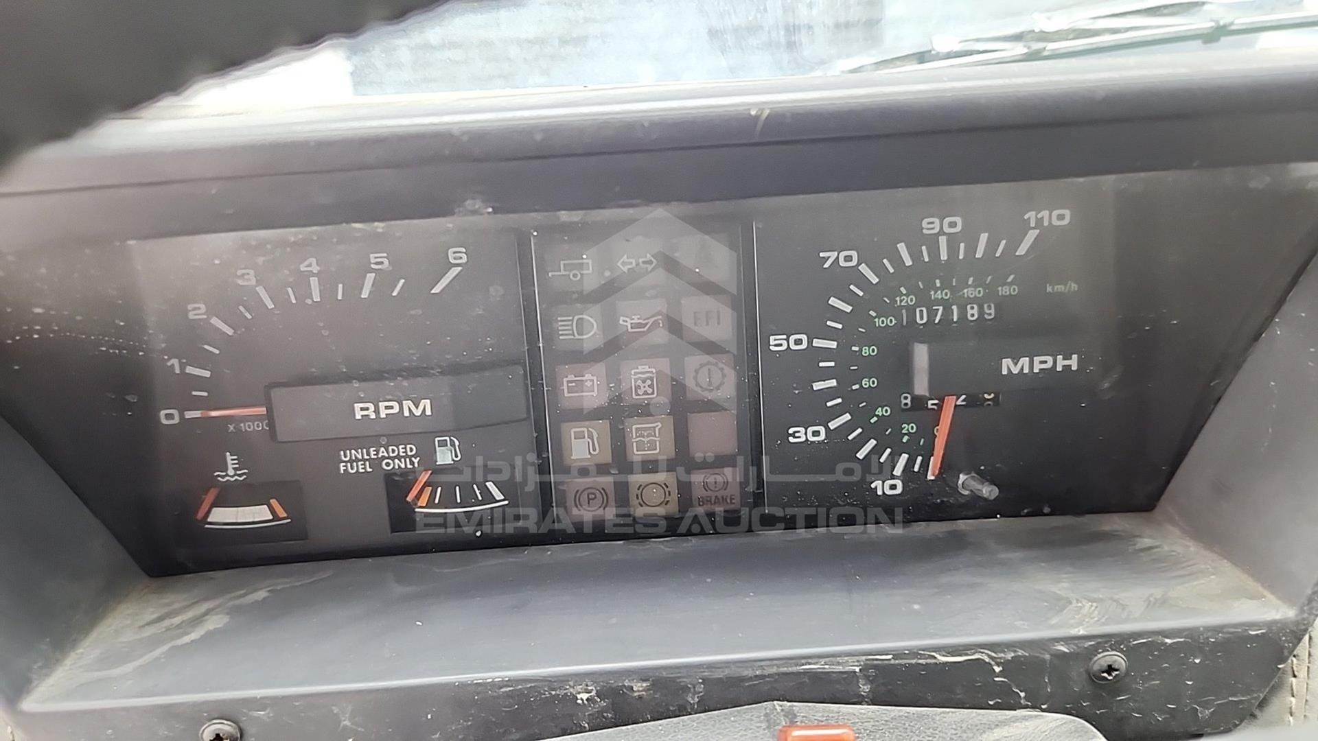 1987 LAND ROVER RANGE ROVER VIN: SALHV1140HA296647