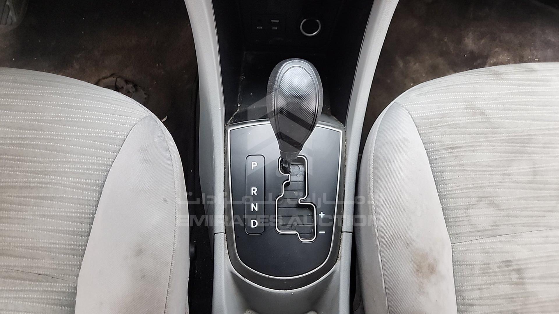 2017 HYUNDAI ACCENT VIN: KMHCT4AE0HU288284