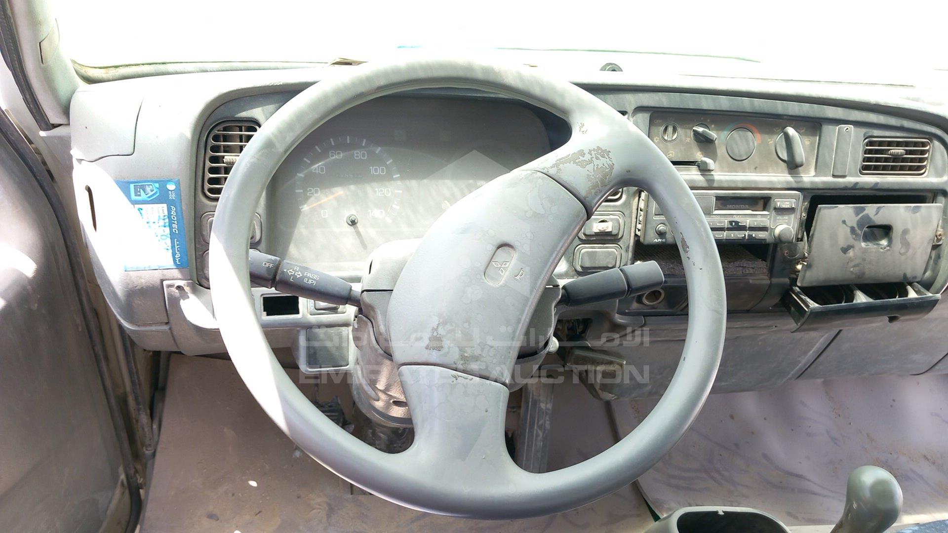2004 MITSUBISHI CANTER VIN: JL7BCE1K64K010669