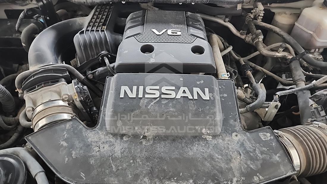 نيسان باترول 2019 — خليج المحرك — صورة 35