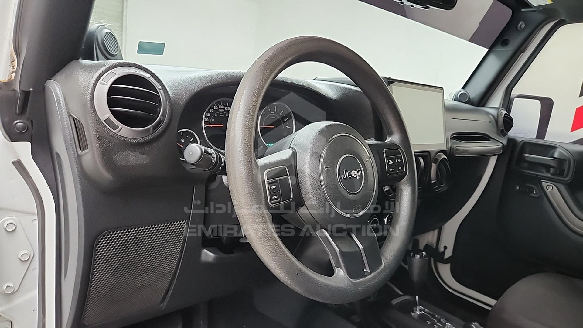 2014 JEEP WRANGLER / VIN: 1C4BJWAG7EL135955