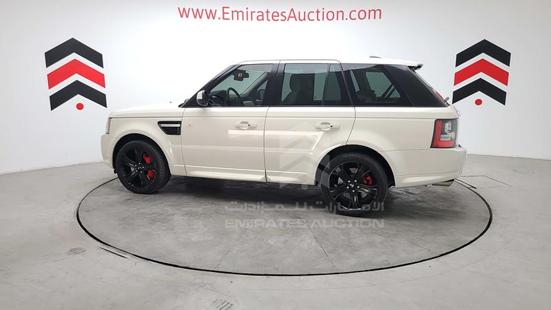 SALLSAAE4AA233314 Auction: EmiratesAuction Lot: 409182 SALLSAAE4AA233314 Range Rover Sport 2010 BLACK Photo 59