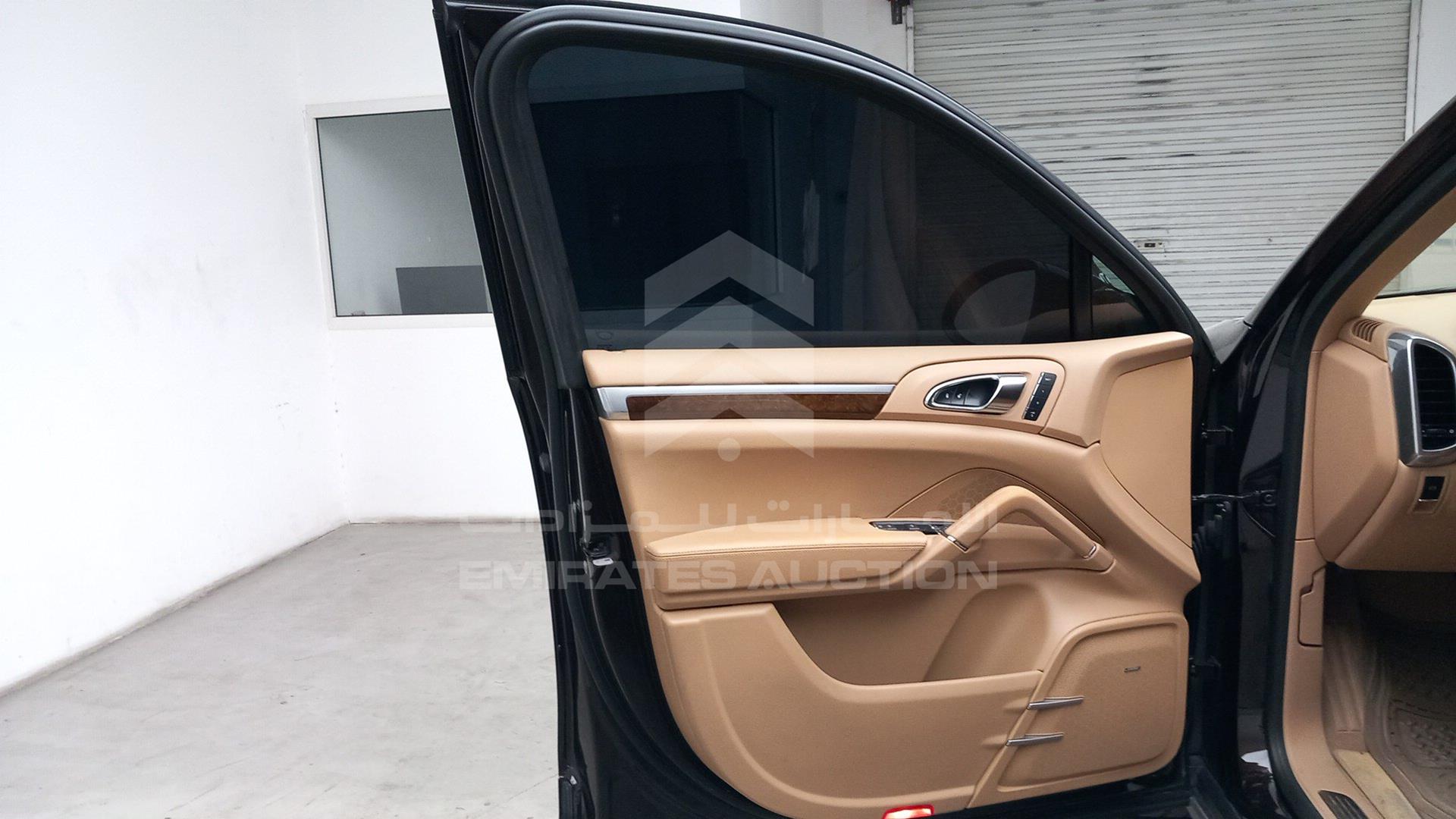 2014 PORSCHE CAYENNE VIN: WP1ZZZ92ZELA56182