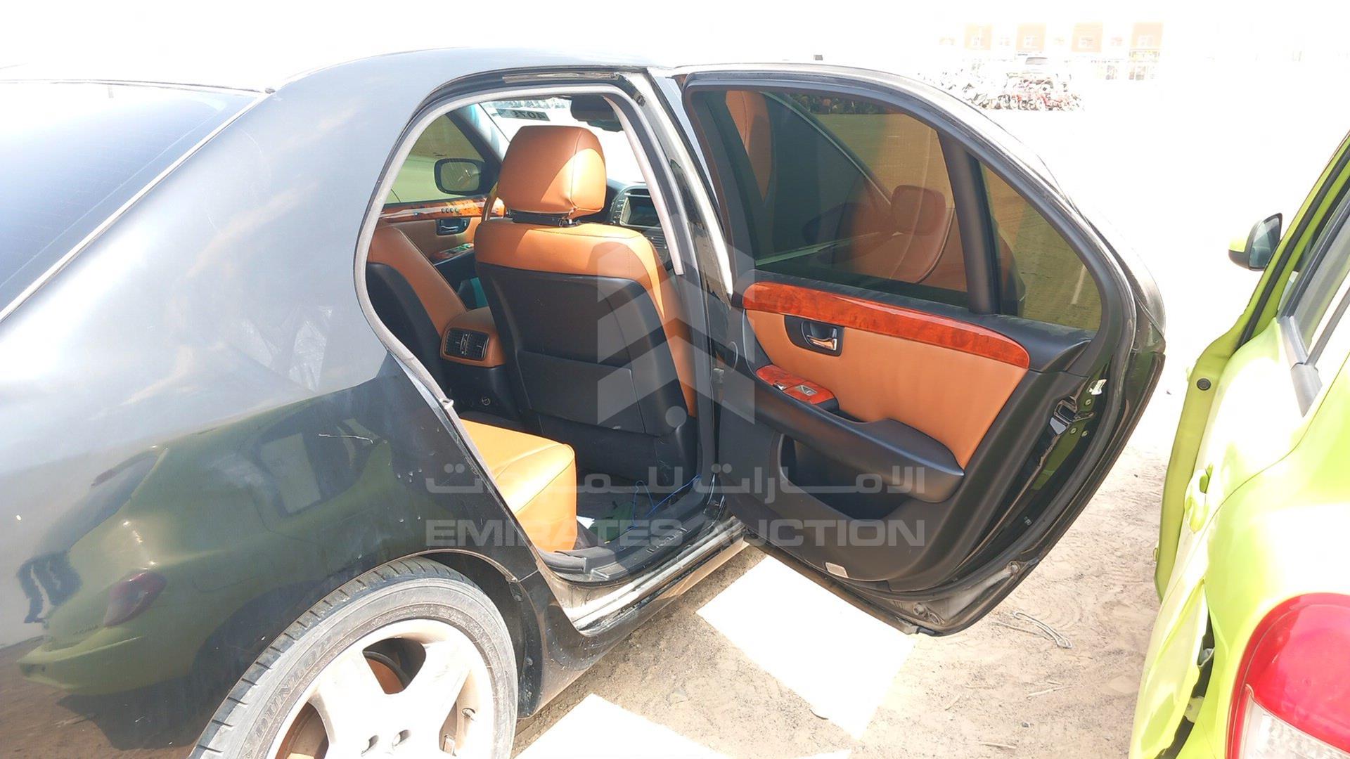2005 LEXUS LS 430 VIN: JTHBN36F555011723