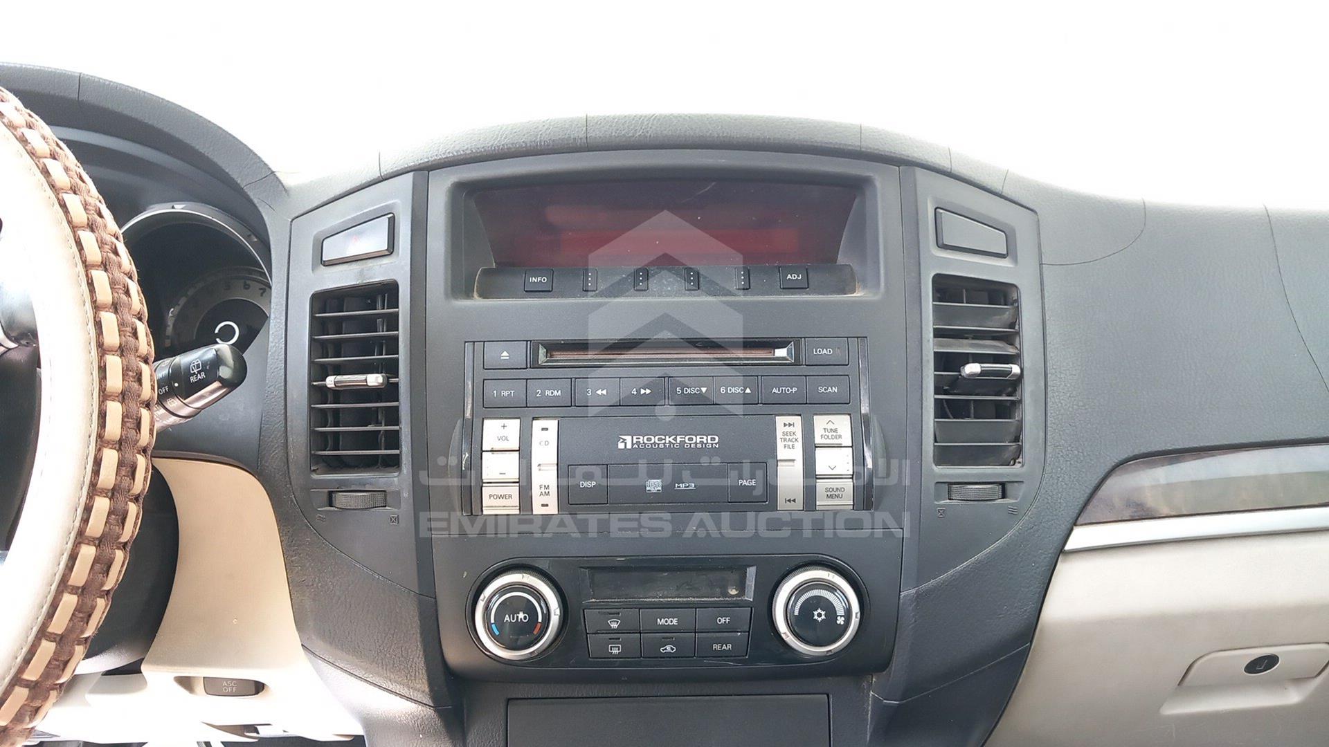 2009 MITSUBISHI PAJERO VIN: JMYLRV93W9J708703