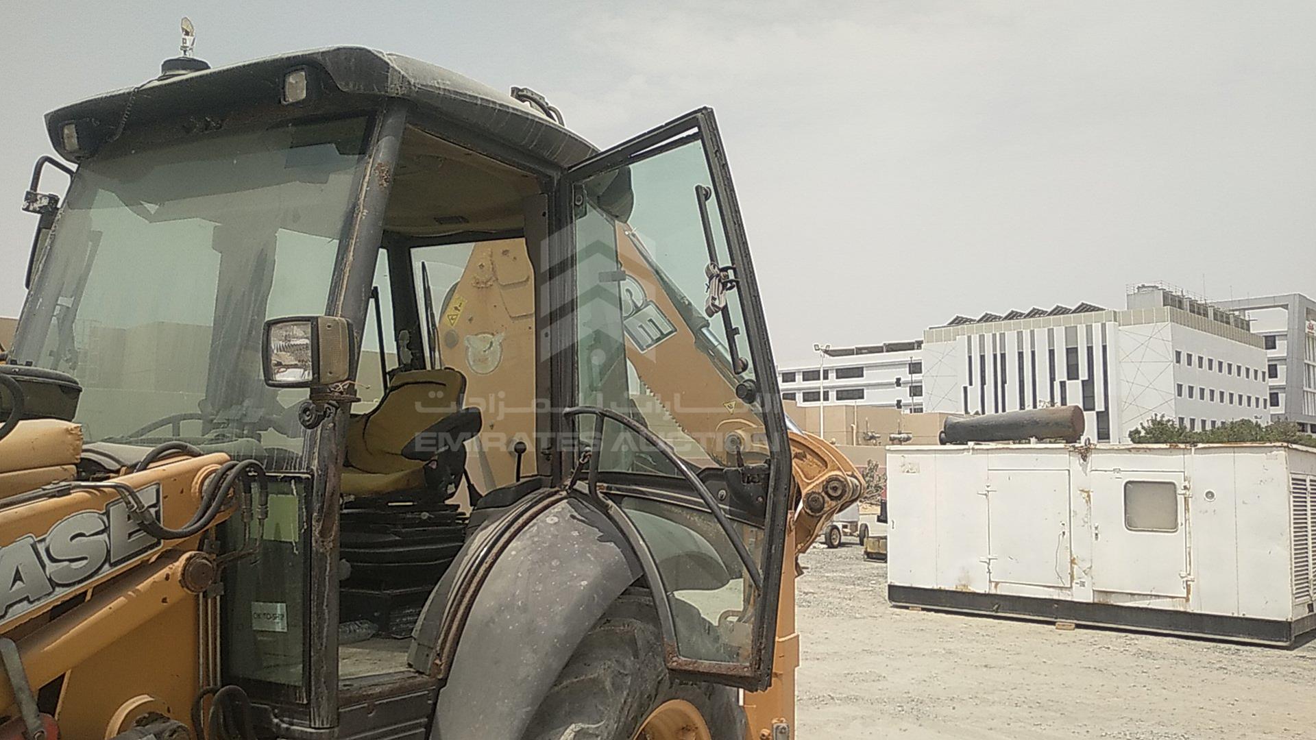 2013 CASE 580 T VIN: FNH0580TNCHH04147