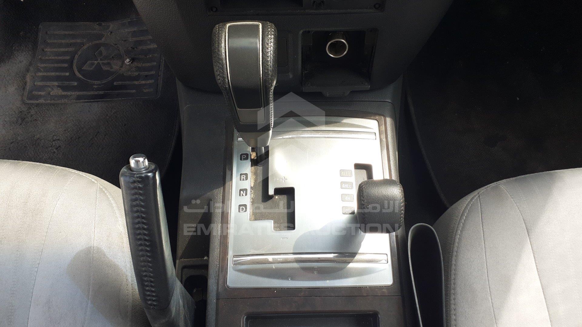 JMYLRV95WDJ705597 - 2013 Mitsubishi Pajero - #417301