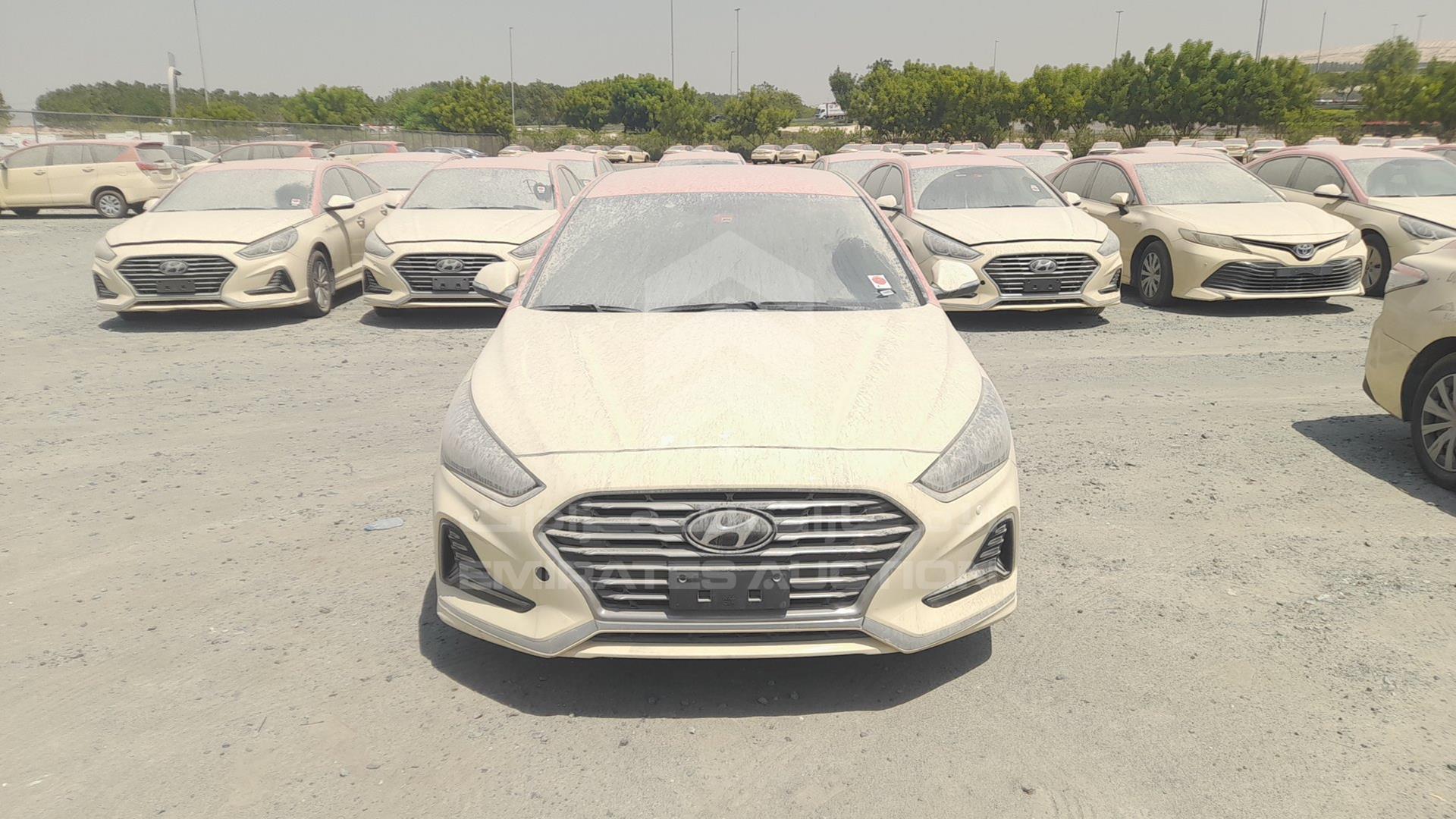 2019 HYUNDAI SONATA VIN: KMHE24130KA092977