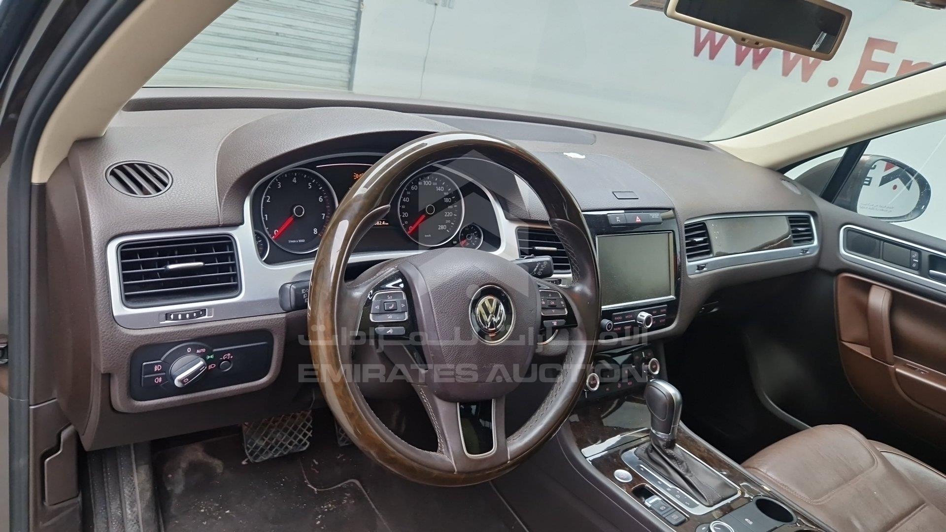 WVGBC37P4CD065642 - 2012 Volkswagen Touareg - #507553