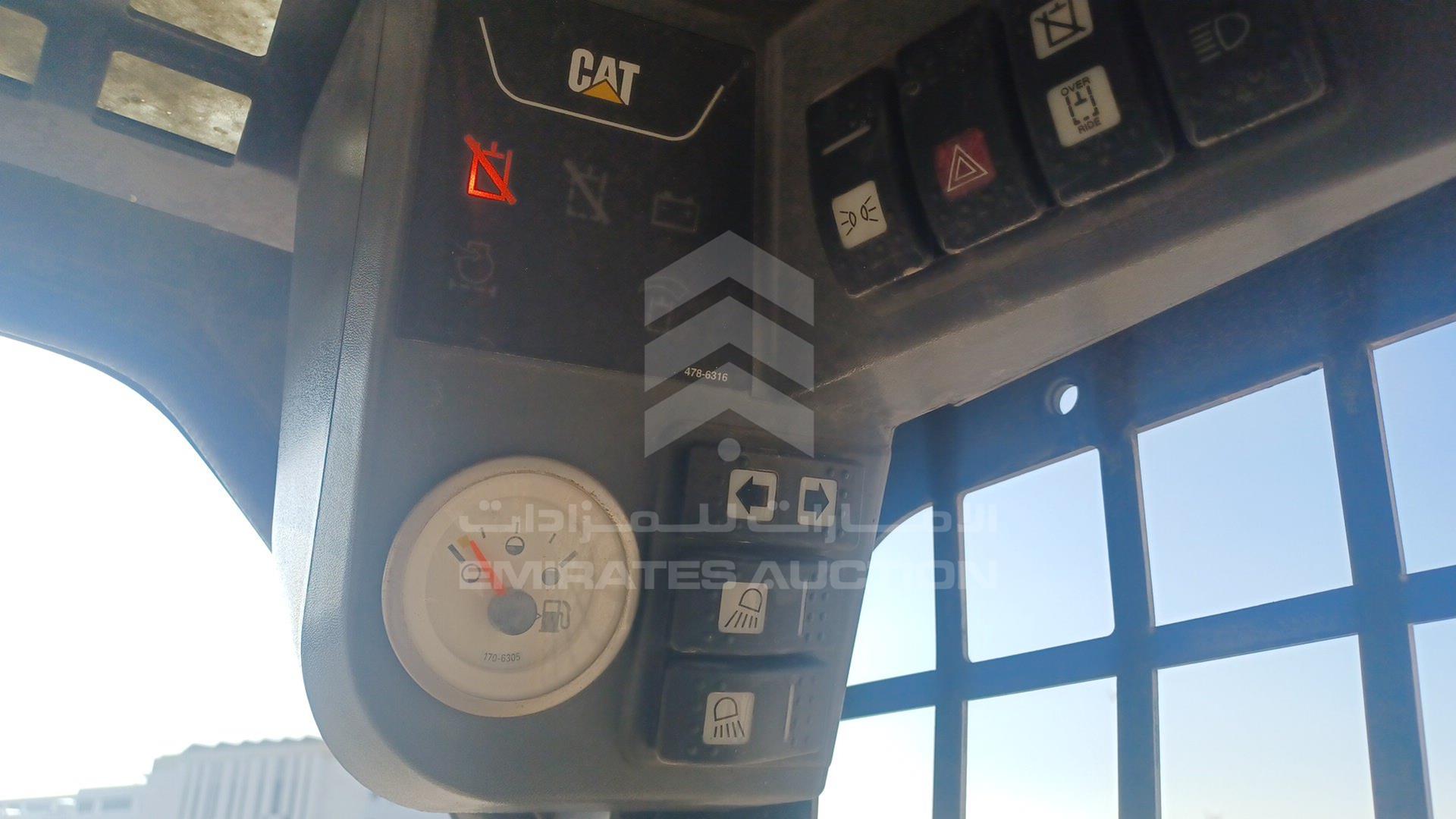2021 CATERPILLAR 216B3 VIN: CAT0216BHPWM00133