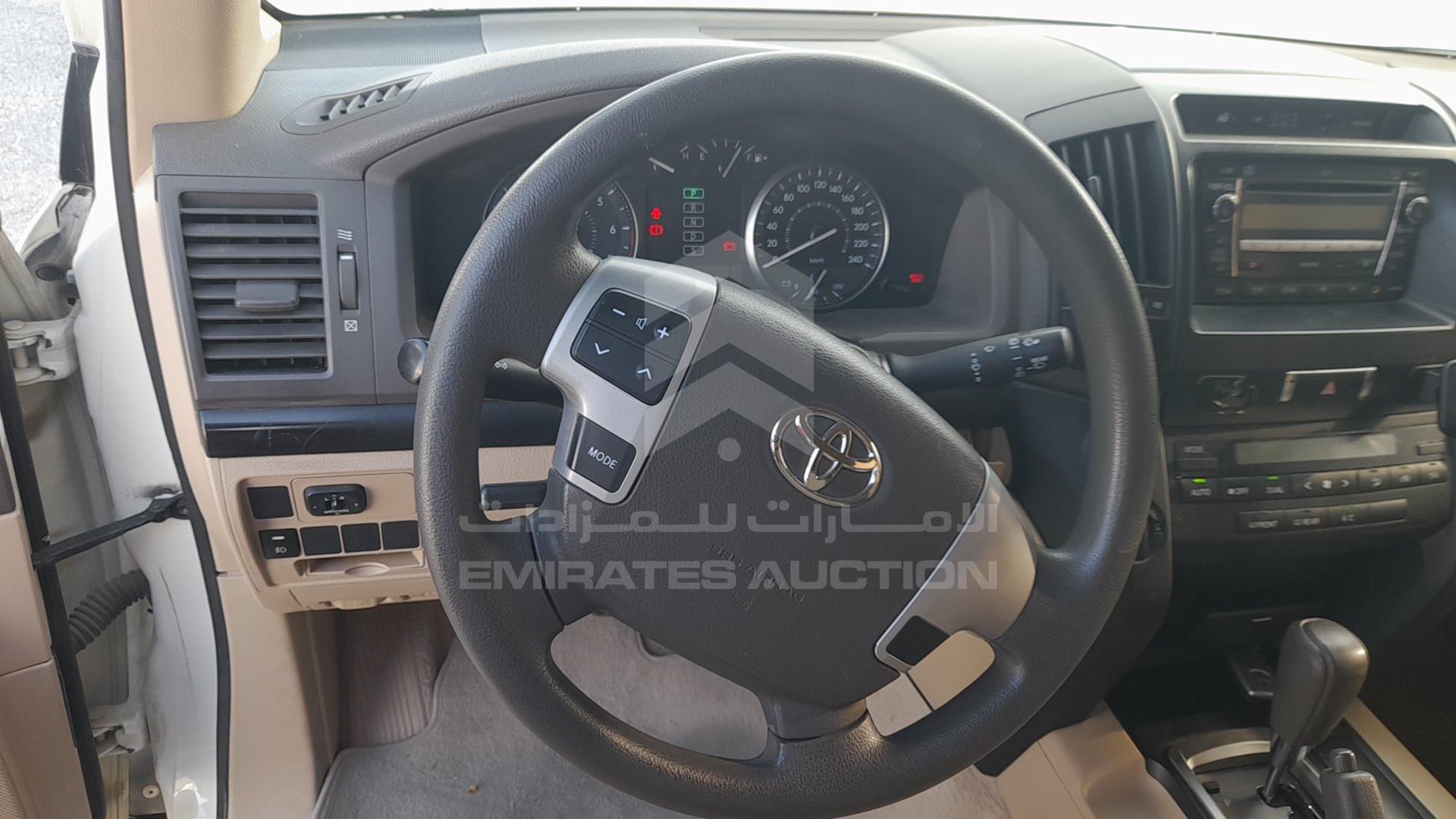 2014 TOYOTA LAND CRUISER VIN: JTMDU09J2E4094514