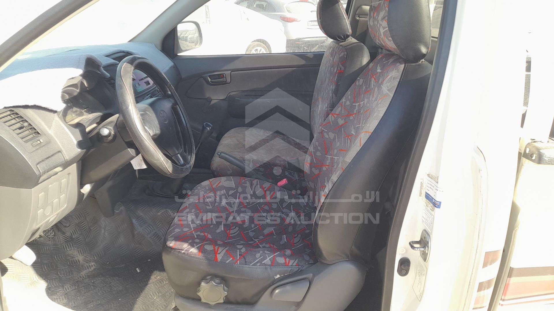 2014 TOYOTA HILUX VIN: MR0CX12G2E0121310