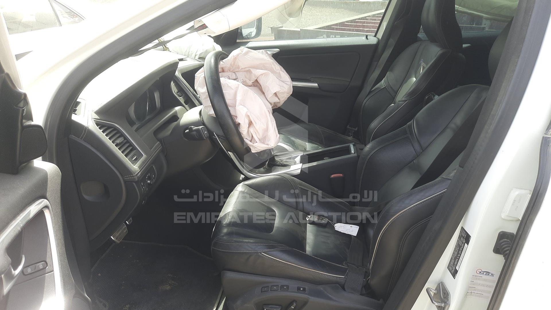 2014 VOLVO XC 60 VIN: YV140CDZ9E2602333
