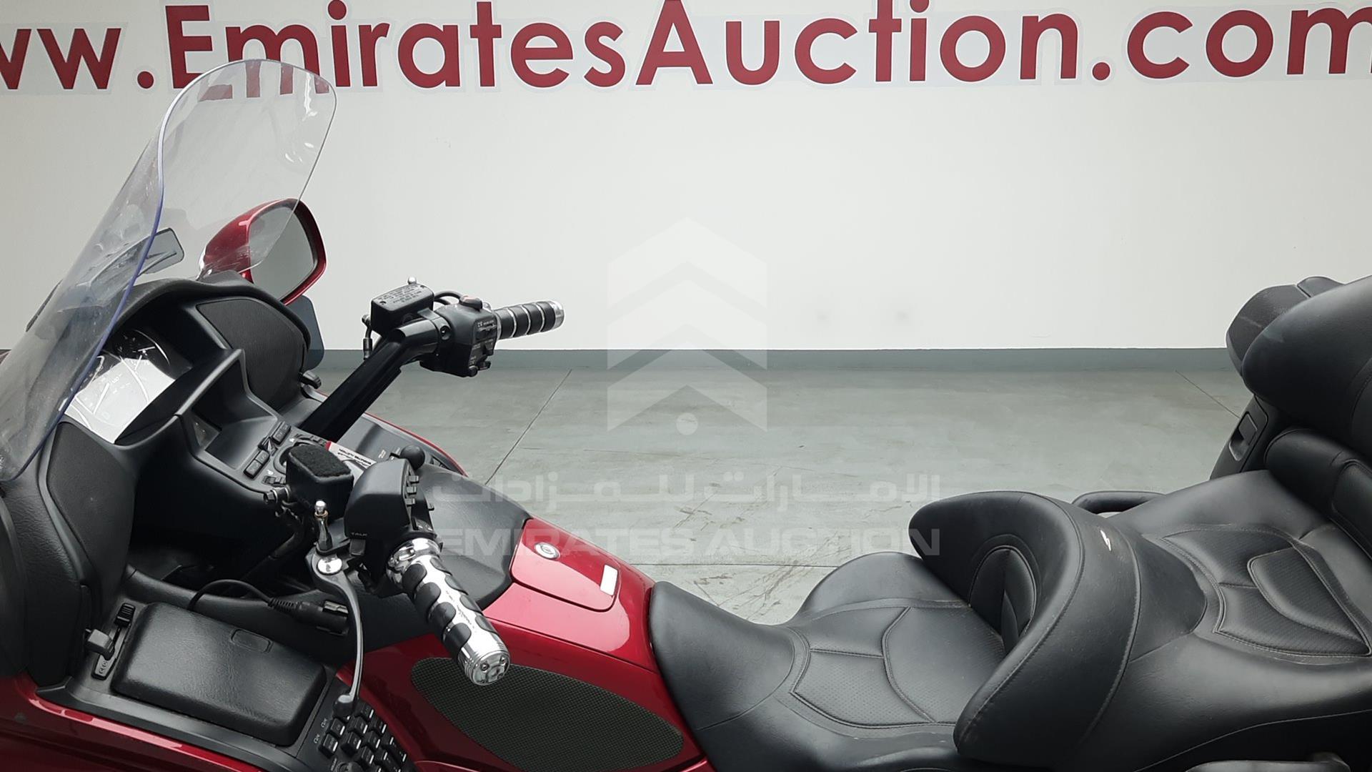 2016 HONDA GL 1800 VIN: JH2SC68G3GK401326