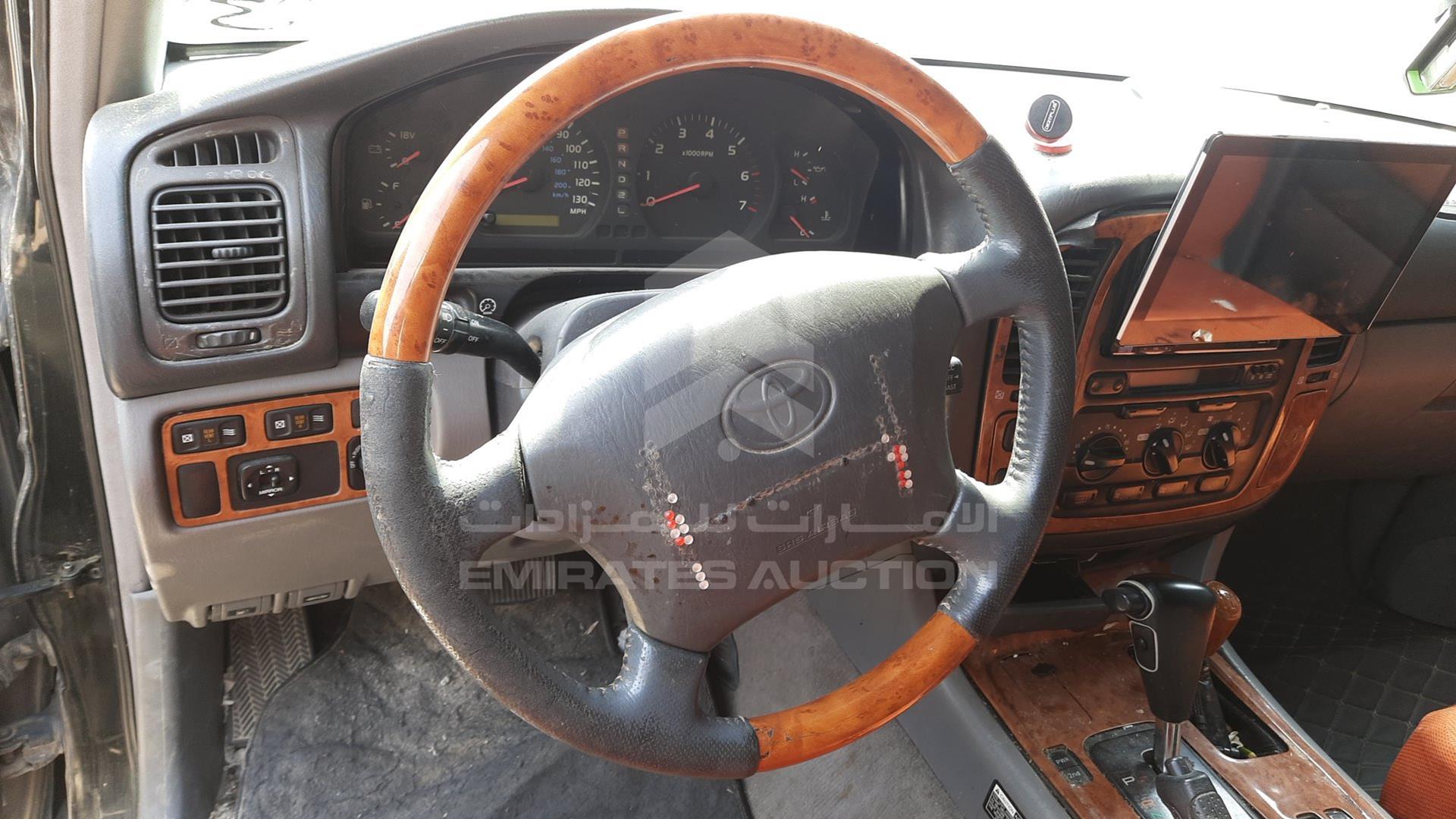 1998 TOYOTA LAND CRUISER VIN: JT3HT05J2W0014149