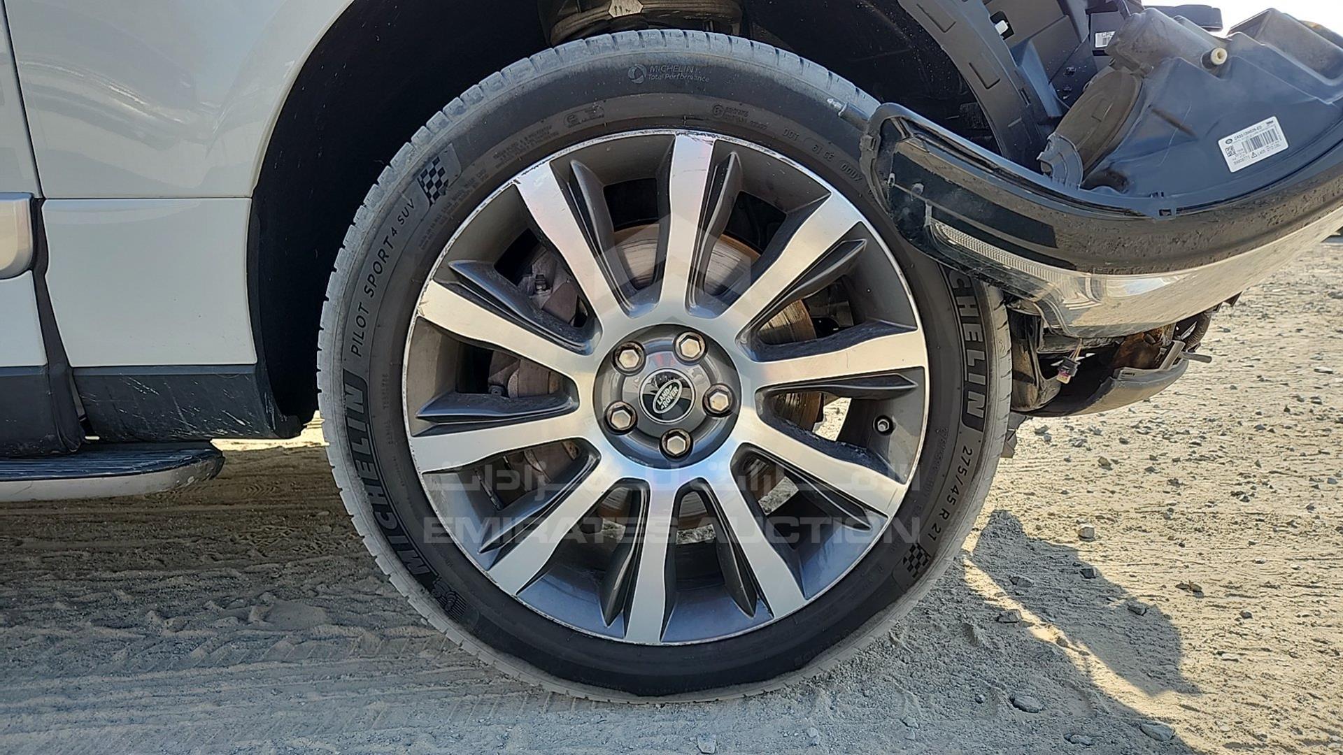2015 RANGE ROVER VOGUE VIN: SALGA2EF8FA203086