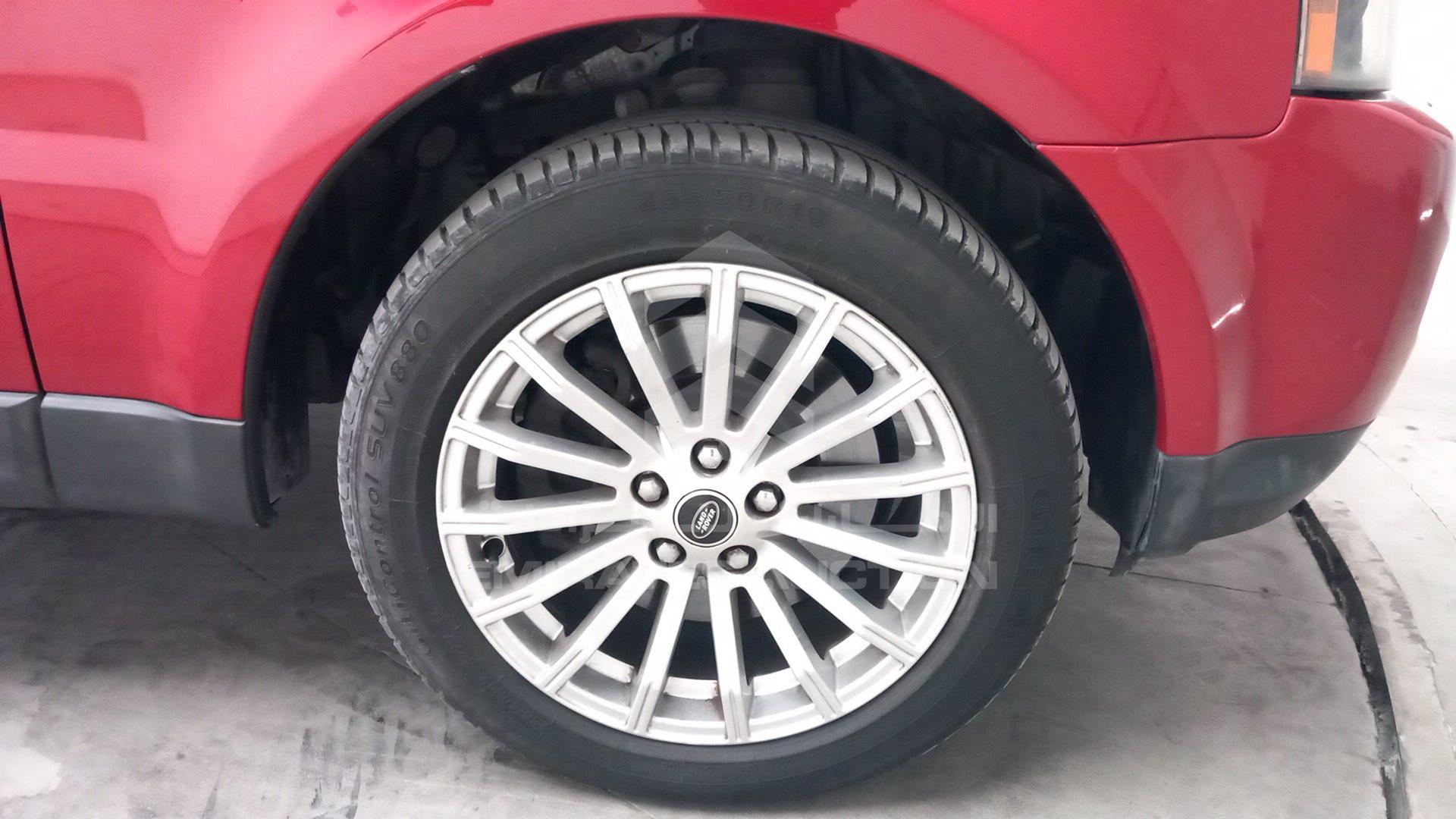 2013 RANGE ROVER SPORT VIN: SALLSAAD4DA812586