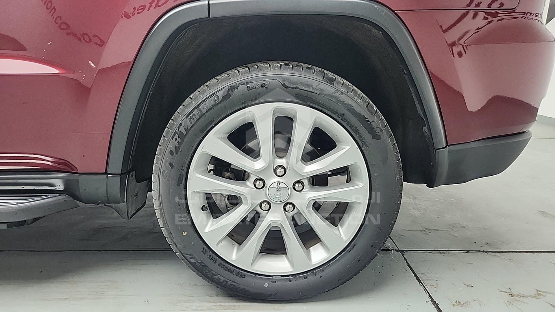 2017 JEEP GRAND CHEROKEE VIN: 1C4RJFBT5HC642965