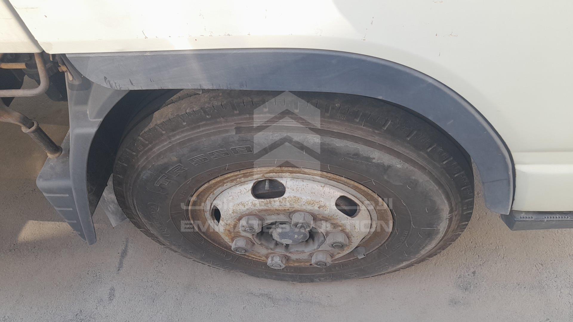 2015 MITSUBISHI CANTER VIN: JL7B6E1P8FK019136