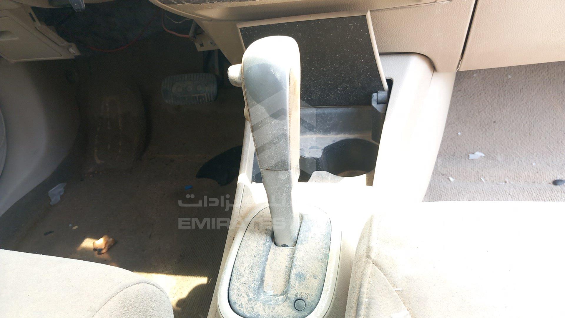 2006 NISSAN TIIDA VIN: JN1CC11C96T106377