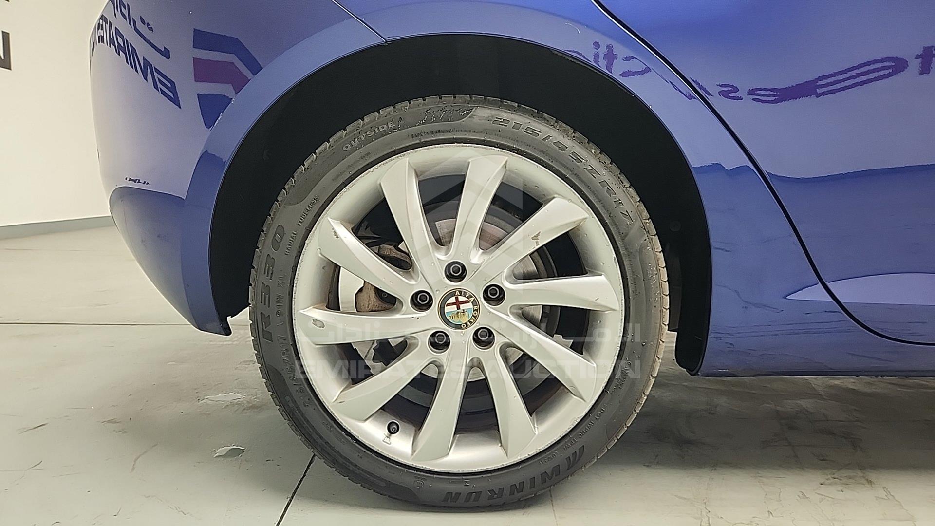 2015 ALFA ROMEO GILULIETTA VIN: ZARCABCA7F7359166
