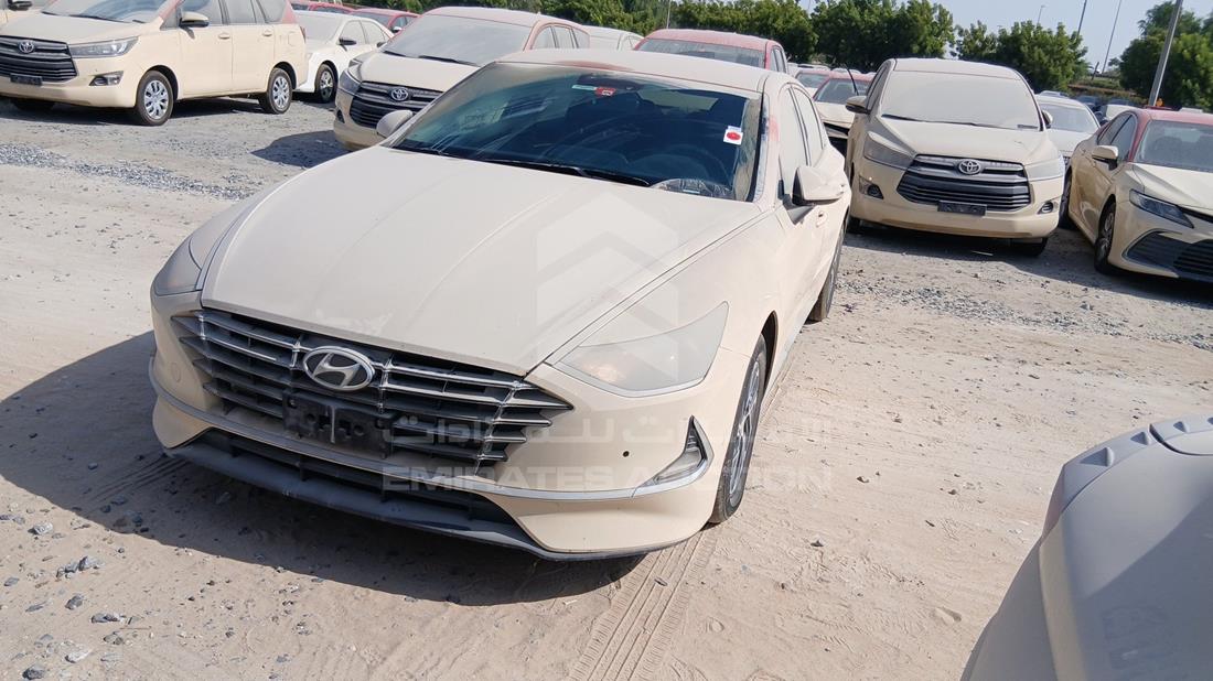 2021 Hyundai Sonata Hybrid — Front Left Angle — Photo 6