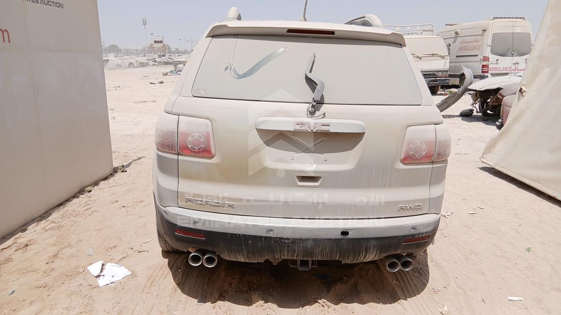 جي ام سي اكاديا 2009 — الزاوية الخلفية — صورة 7