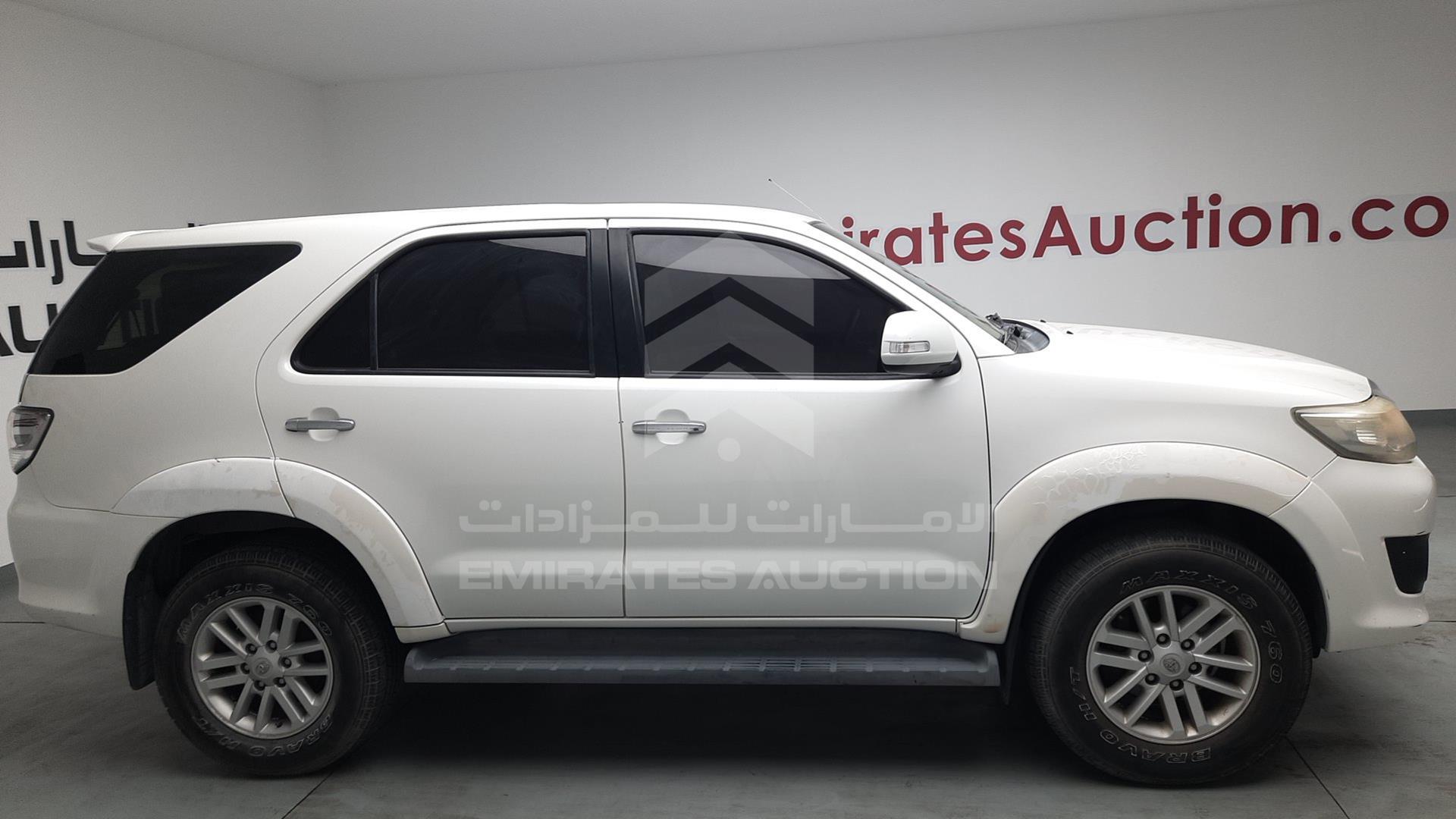 2013 TOYOTA FORTUNER VIN: MHFYX59G3D8037695