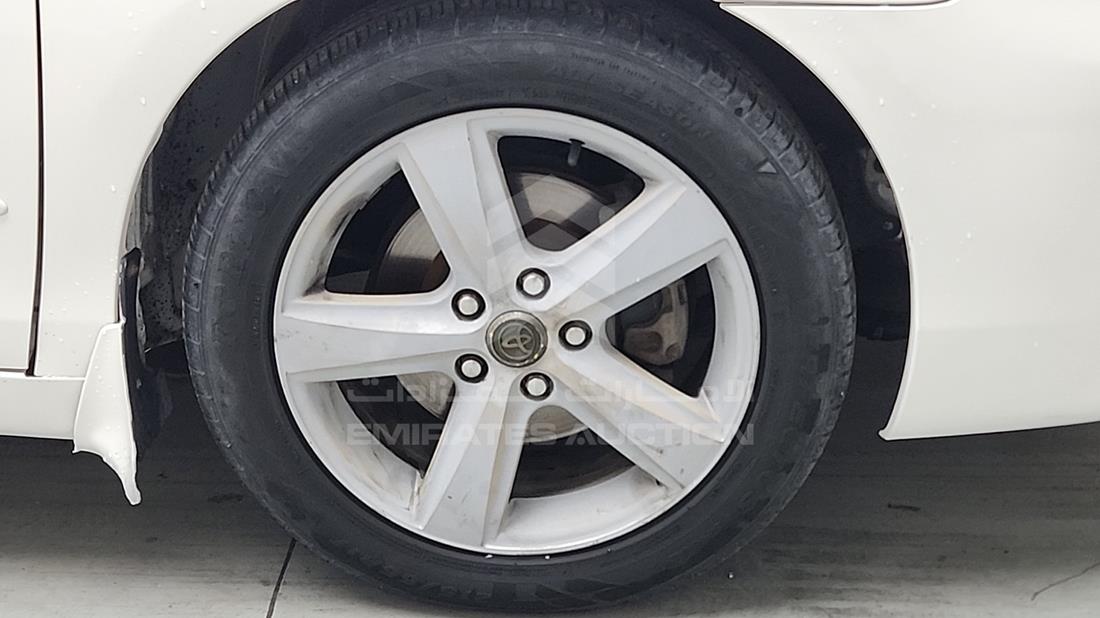 2010 Toyota Camry — Front Right Tyre — Photo 32