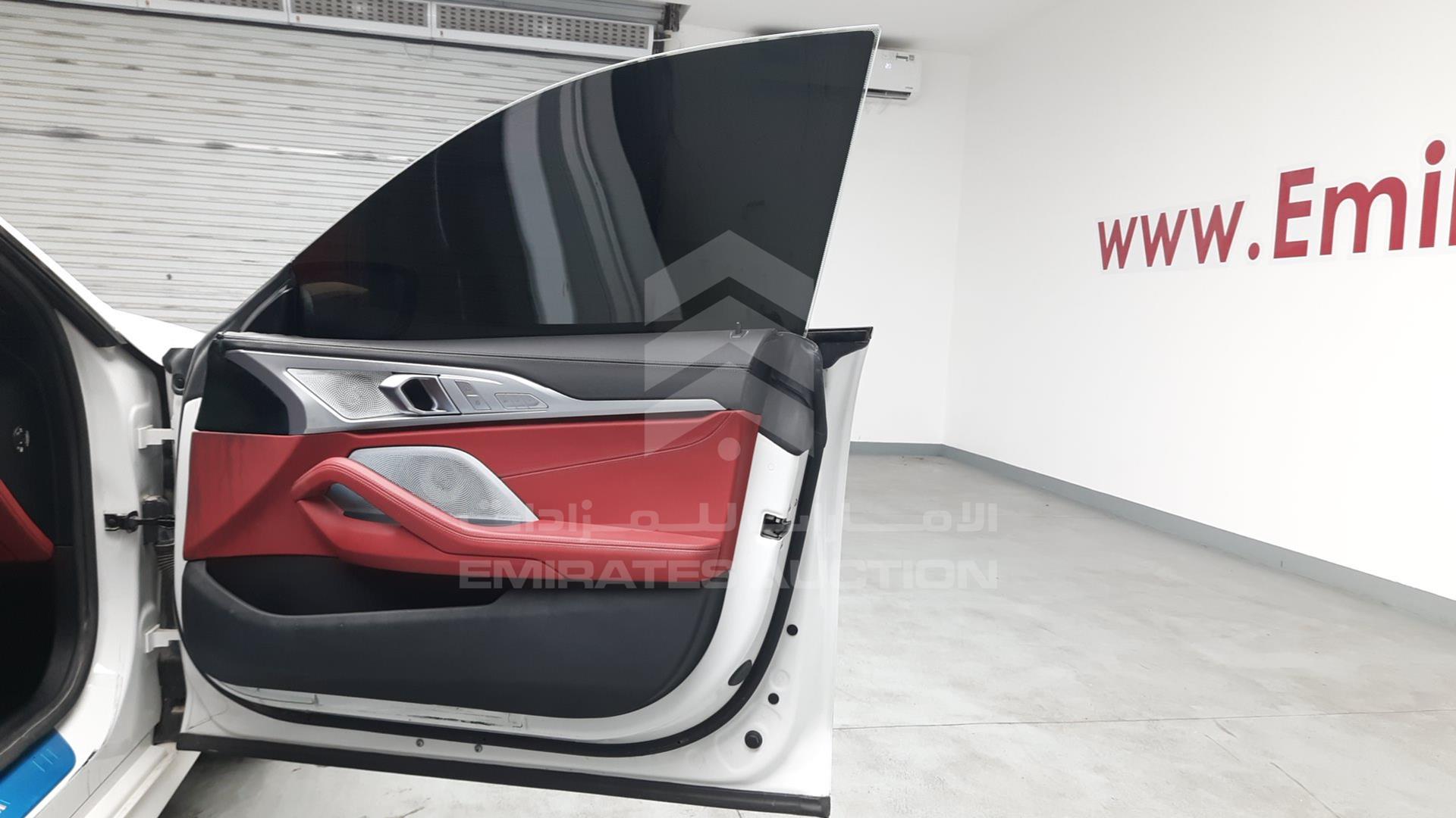 2020 BMW 840 VIN: WBAGV2A04LCE07560