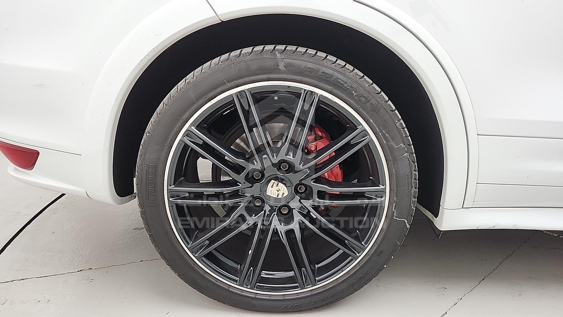 2013 PORSCHE CAYENNE VIN: WP1ZZZ92ZDLA74155