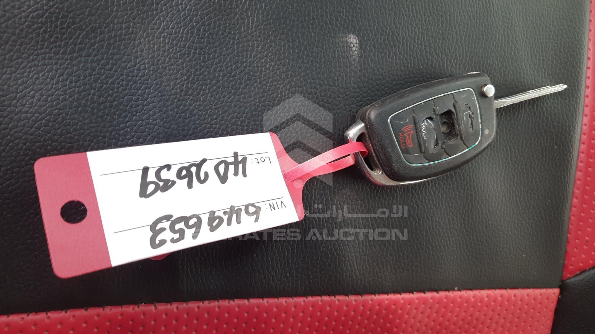 2013 HYUNDAI TUCSON VIN: KMHJT81B5DU649653