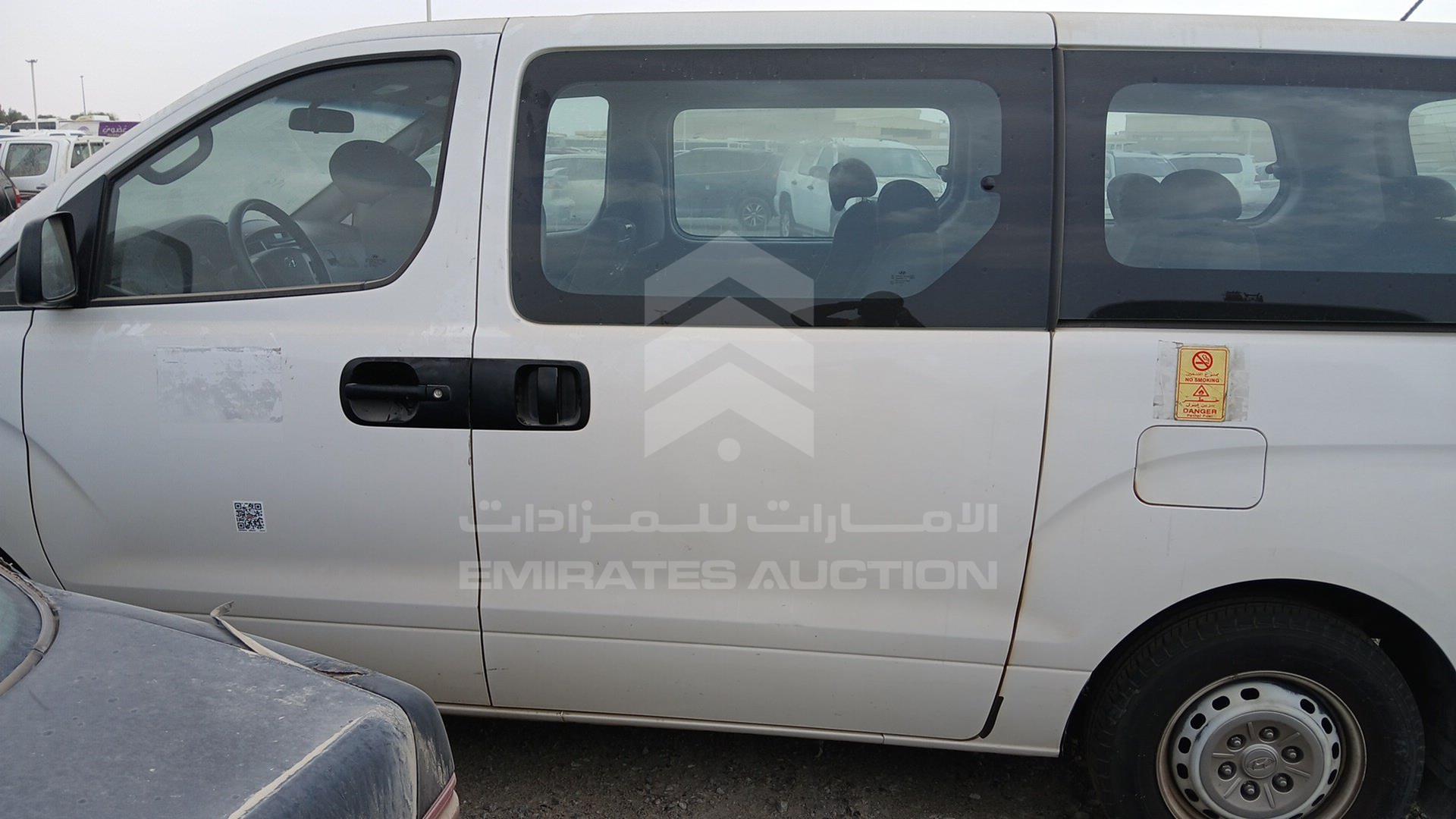 2019 HYUNDAI H1 VIN: KMJWA37R4KU016835