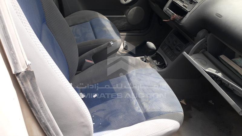 VIN: WVWZZZ6NZ1Y117292 Auction: EmiratesAuction Lot: 344058 WVWZZZ6NZ1Y117292 Volkswagen Polo 2001 WHITE Photo 21