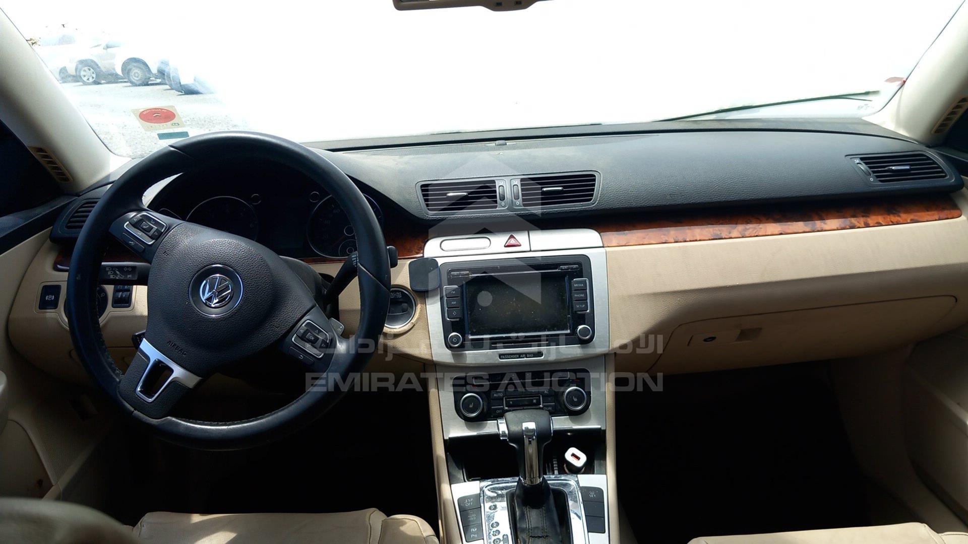 2011 VOLKSWAGEN PASSAT VIN: WVWBP13C1BP001328