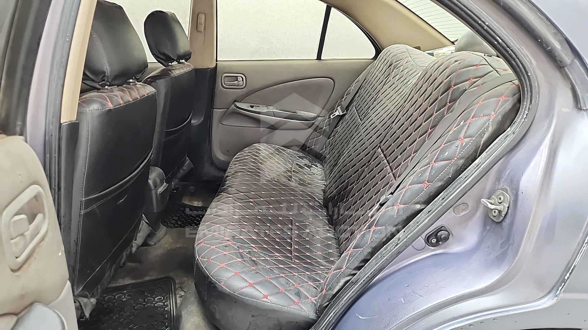 2004 NISSAN SUNNY VIN: JN1FN61C84W054532