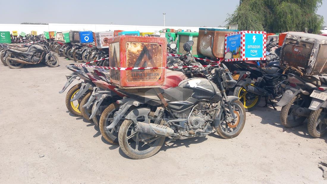 5 Motorbikes — Rear Right Angle — Photo 10
