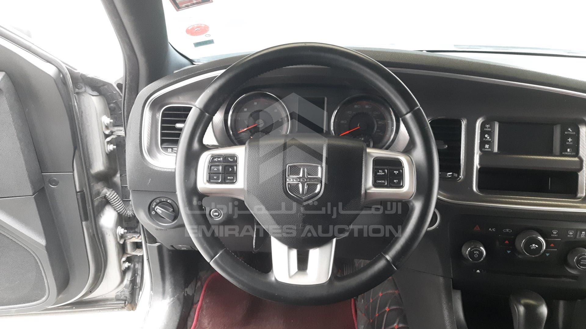 2011 DODGE CHARGER RT VIN: 2B3CL3CG2BH576221