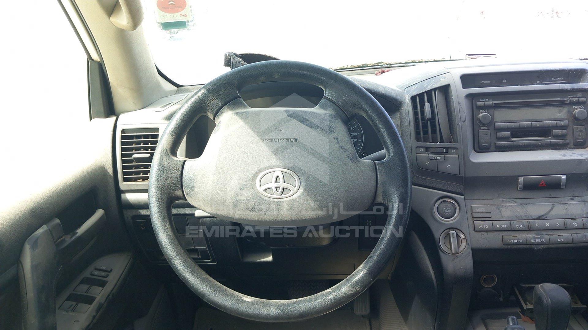 2009 TOYOTA LAND CRUISER VIN: JTMDU09J494018850
