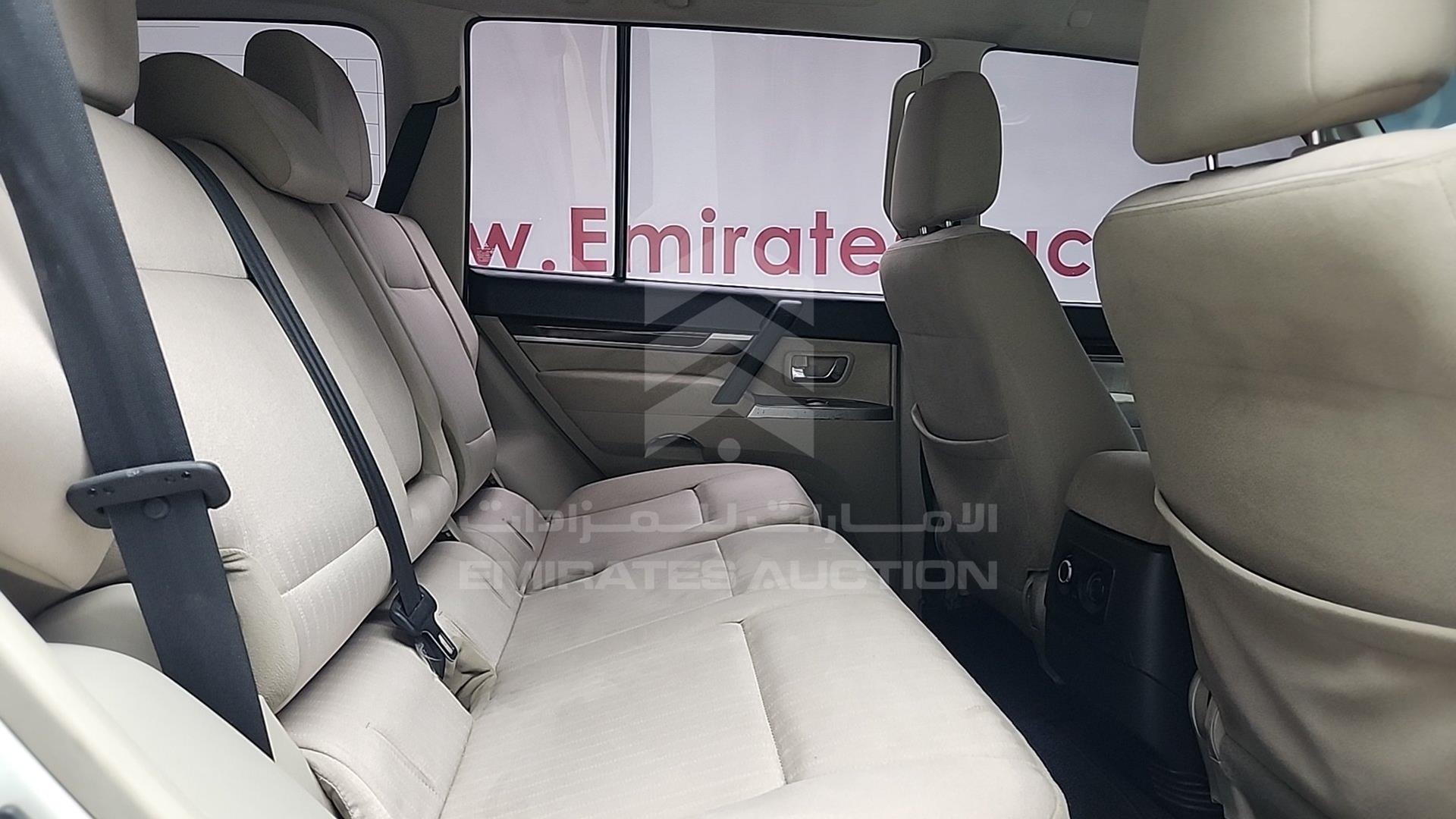 2014 MITSUBISHI PAJERO VIN: JMYLRV95WEJ708829