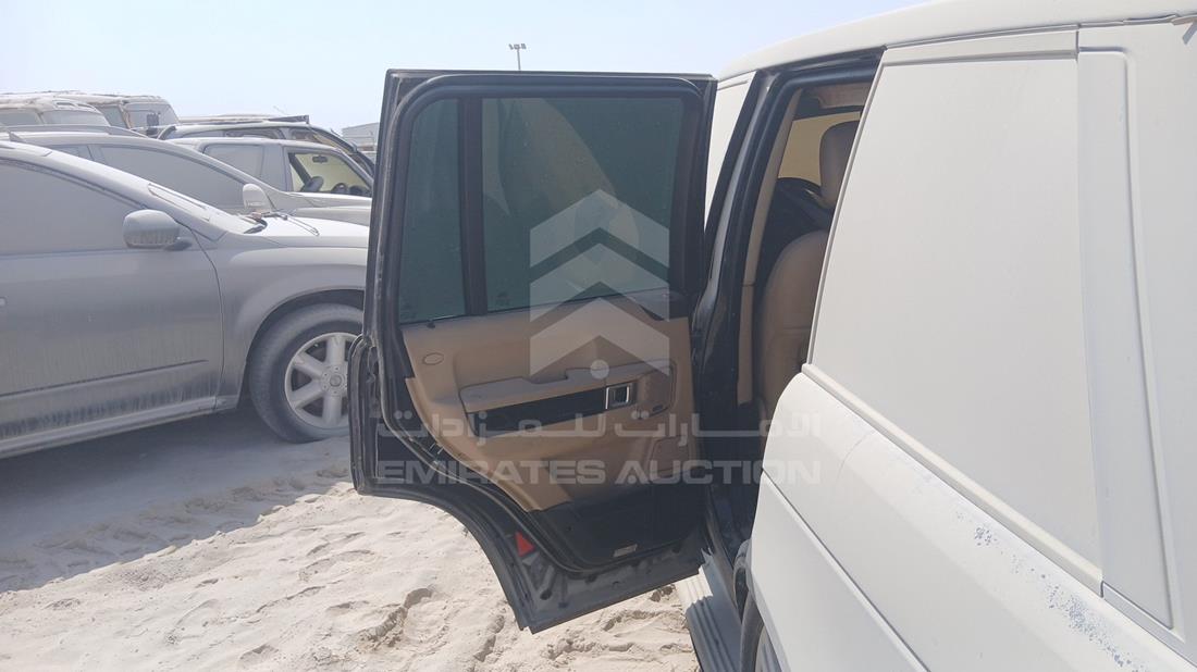رنج روفر اتش اس إى 2012 — الباب الخلفي الأيسر — صورة 18