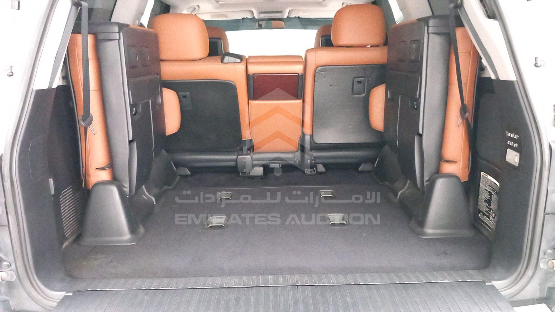 2014 LEXUS LX 570 VIN: JTJHY00W2E4138734