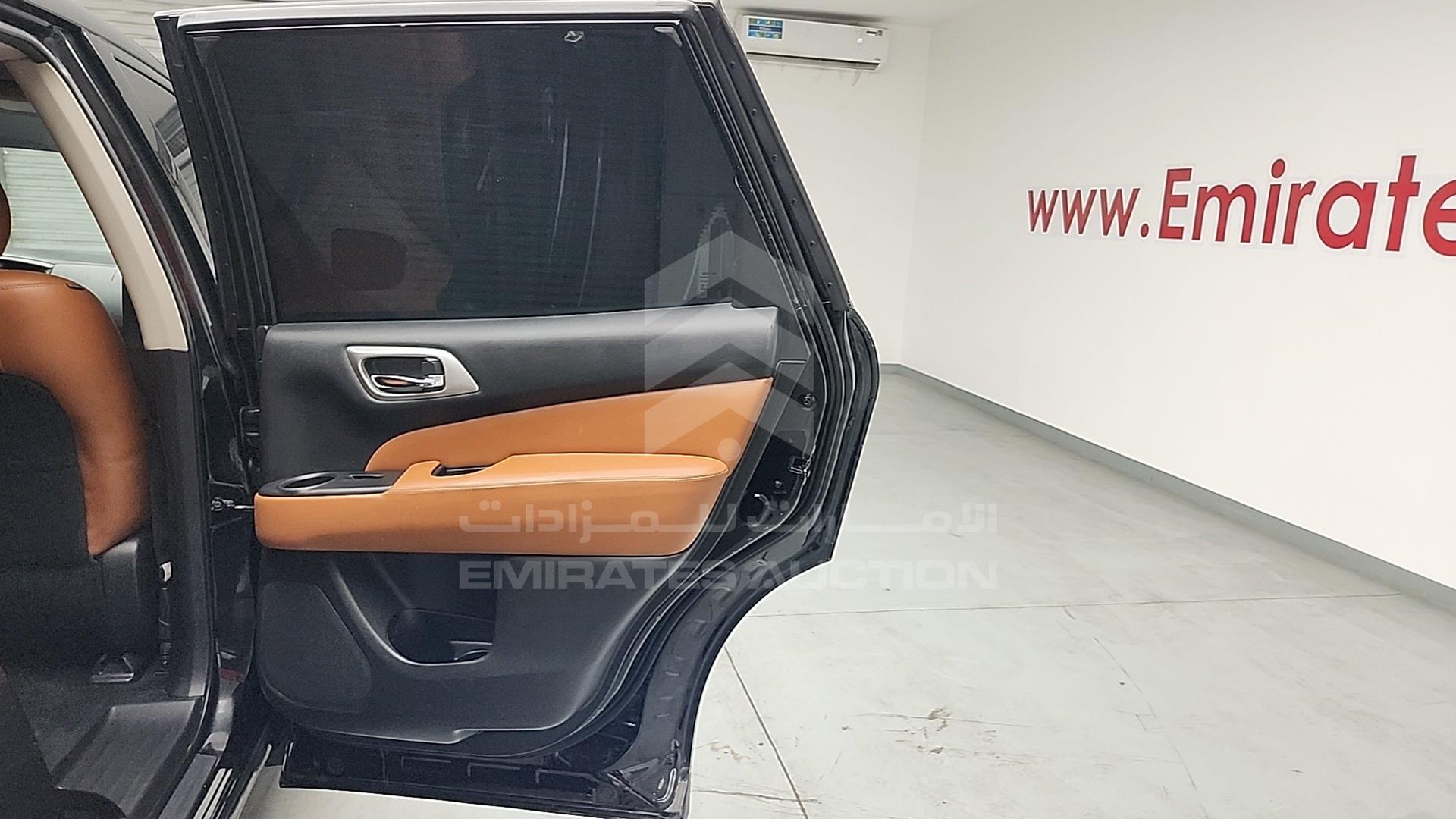 2020 NISSAN PATHFINDER VIN: 5N1DR2BN1LC585357