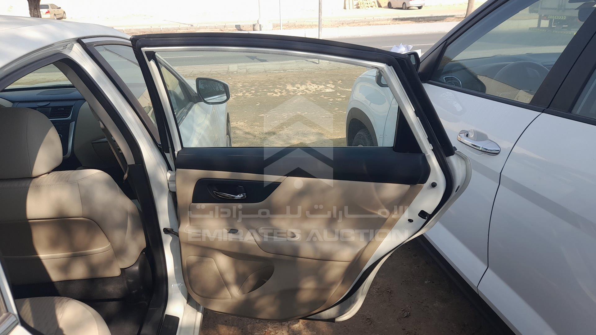 2018 NISSAN ALTIMA VIN: 1N4AL3A99JC274023