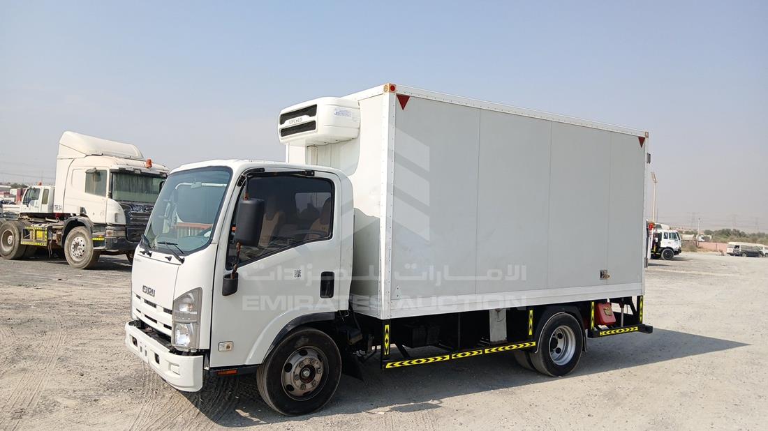 2025 Isuzu NPR — Front Left Angle — Photo 6
